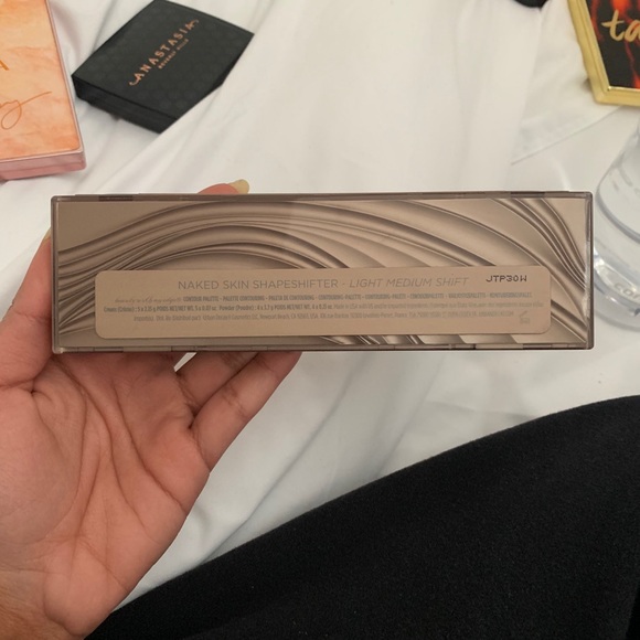 Urban decay cream and powder contour - Picture 6 of 6